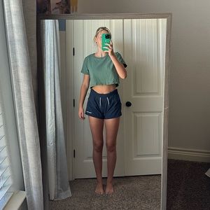 Green urban outfitters cropped tee